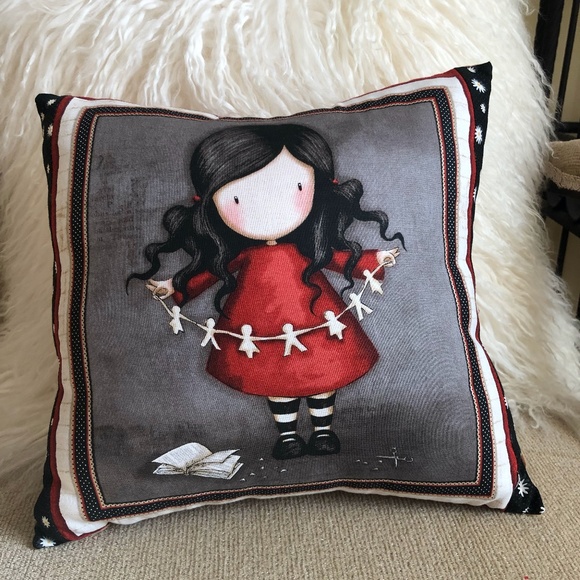 Adorable Girls Decorator pillow - Picture 1 of 2